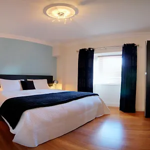 Elephant Guest house Westport