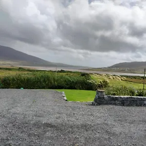 https://self-catering-1-bed-partment-on-achill-island.westport-hotels.com